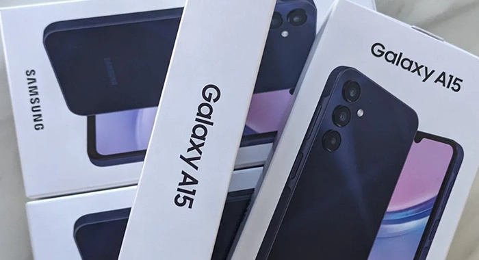 Conductor, 21, steals cell phone from ULP office