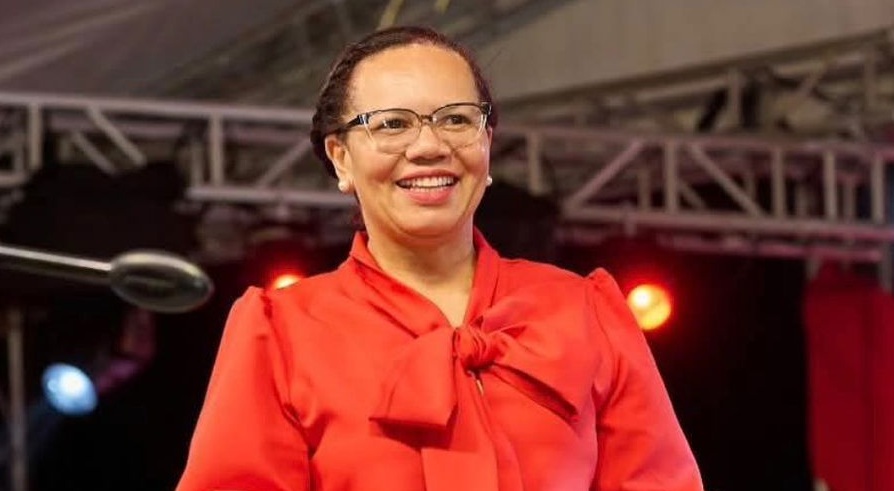 Walters stands firm, defends $144k contract